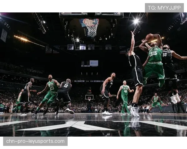 凯尔特人队拼尽全力冲击总冠军,凯尔特人全队名单 凯尔特人队拼尽全力冲击总冠军,凯尔特人全队名单